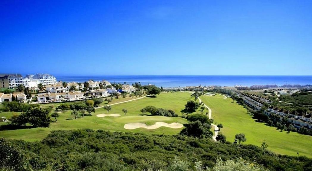Apartamentos Los Hidalgo Golf Manilva Dış mekan fotoğraf